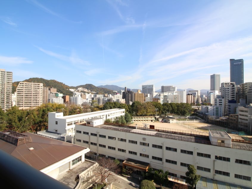 室内からの展望 ラルウェンディ縮景園前イースト