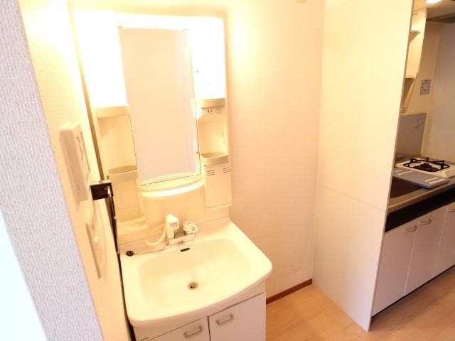  大和路線・関西本線/王寺駅 徒歩2分 2階 築24年