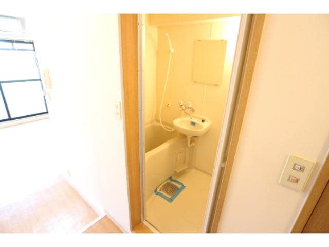  大和路線・関西本線/王寺駅 徒歩4分 4階 築31年