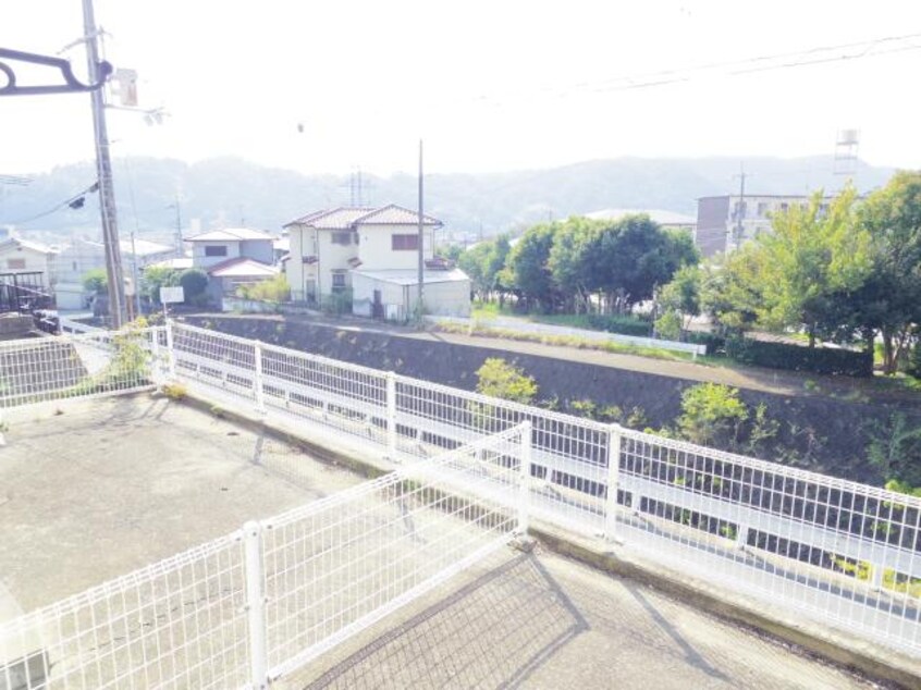  大和路線・関西本線/三郷駅 徒歩8分 1階 築37年