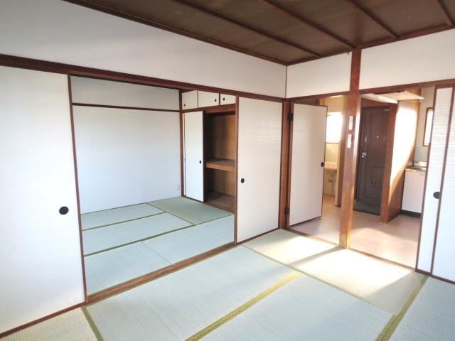  大和路線・関西本線/王寺駅 バス7分桜ヶ丘3丁目下車:停歩1分 3階 築49年