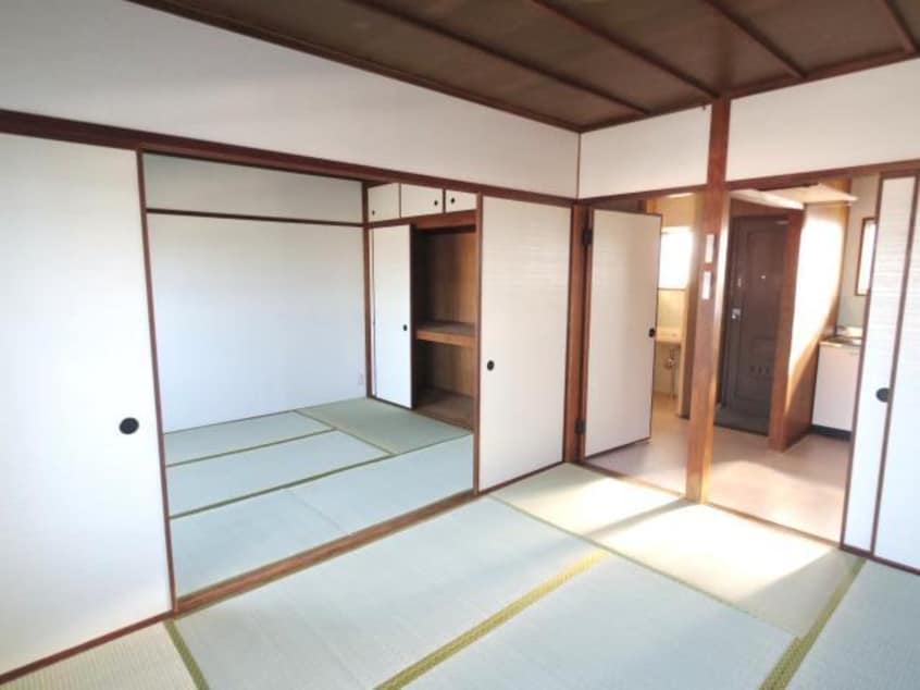  大和路線・関西本線/王寺駅 バス7分桜ヶ丘3丁目下車:停歩1分 3階 築49年