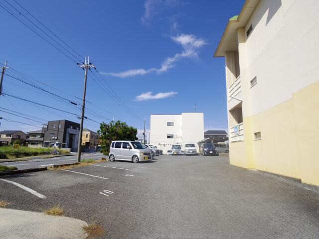  大和路線・関西本線/王寺駅 バス7分桜ヶ丘3丁目下車:停歩1分 3階 築49年