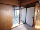  大和路線・関西本線/王寺駅 バス7分桜ヶ丘3丁目下車:停歩1分 3階 築49年