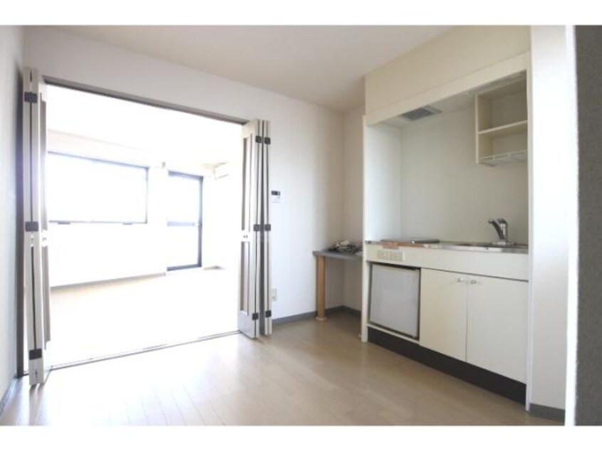 同系モデル写真 大和路線・関西本線/王寺駅 徒歩6分 3階 築28年