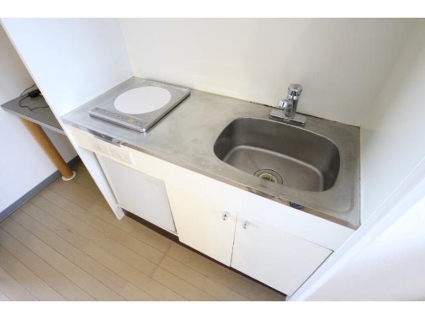 同系モデル写真 大和路線・関西本線/王寺駅 徒歩6分 3階 築28年