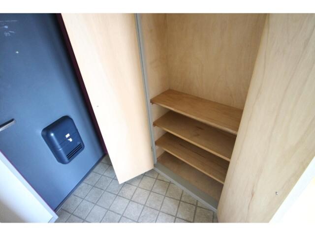 同系モデル写真 大和路線・関西本線/王寺駅 徒歩6分 3階 築28年