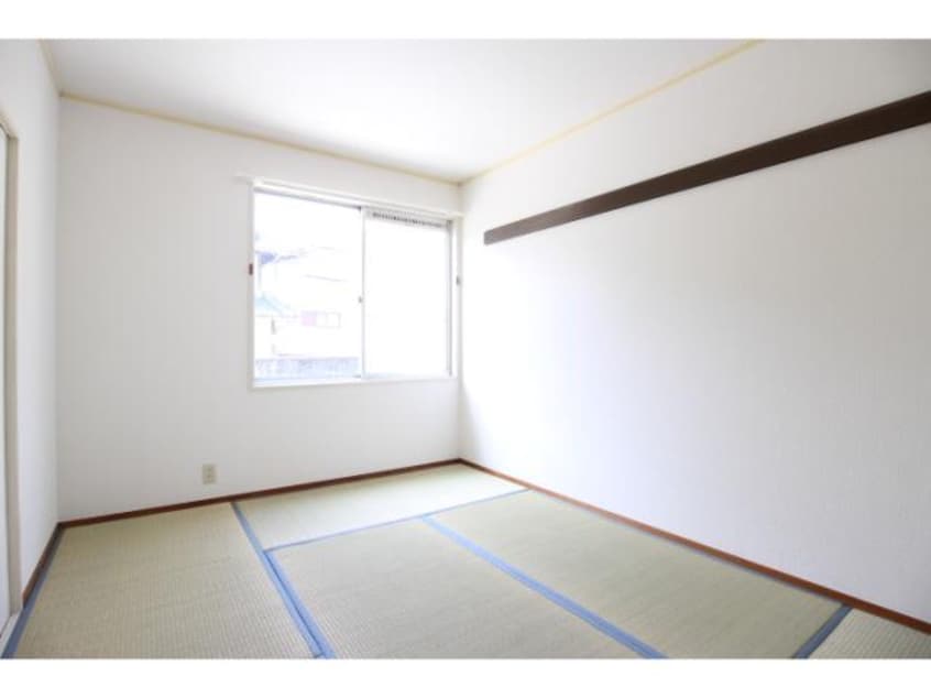  大和路線・関西本線/王寺駅 バス13分下牧南口下車:停歩3分 1階 築37年
