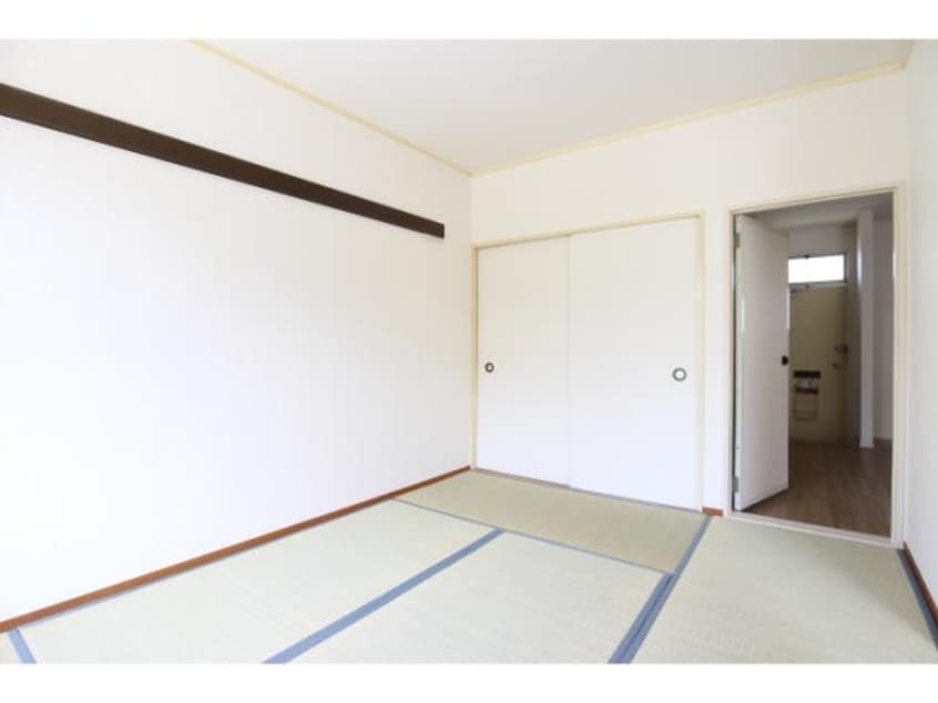  大和路線・関西本線/王寺駅 バス13分下牧南口下車:停歩3分 1階 築37年