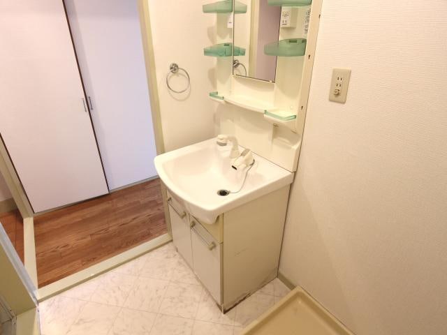  大和路線・関西本線/王寺駅 徒歩11分 1階 築44年