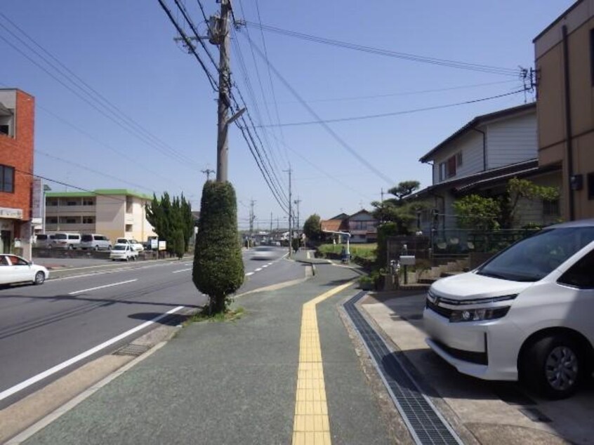  大和路線・関西本線/王寺駅 バス8分桜ヶ丘３丁目下車:停歩1分 1-2階 築21年