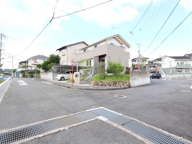  大和路線・関西本線/王寺駅 バス12分白鳳台１丁目下車:停歩5分 2階 築30年