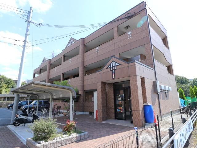  大和路線・関西本線/王寺駅 バス18分友紘会病院前下車:停歩1分 1階 築17年