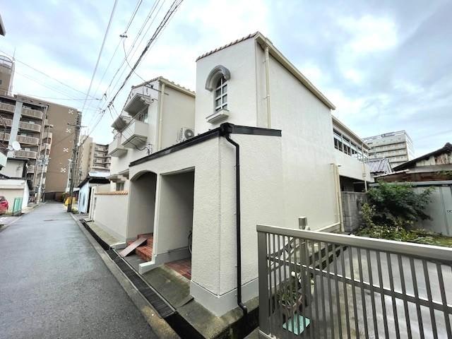  大和路線・関西本線/王寺駅 徒歩3分 1階 築47年