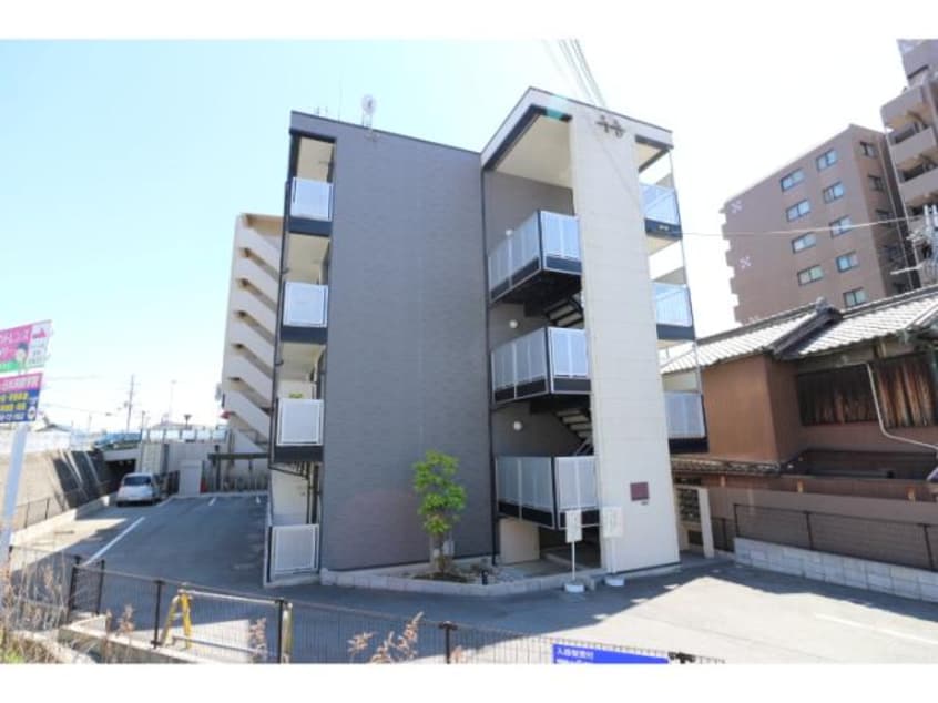  大和路線・関西本線/王寺駅 徒歩5分 4階 築17年