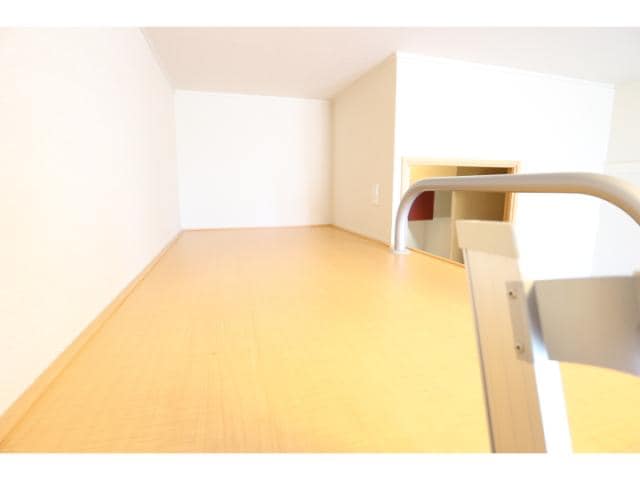 同系モデル写真 大和路線・関西本線/王寺駅 徒歩5分 4階 築17年