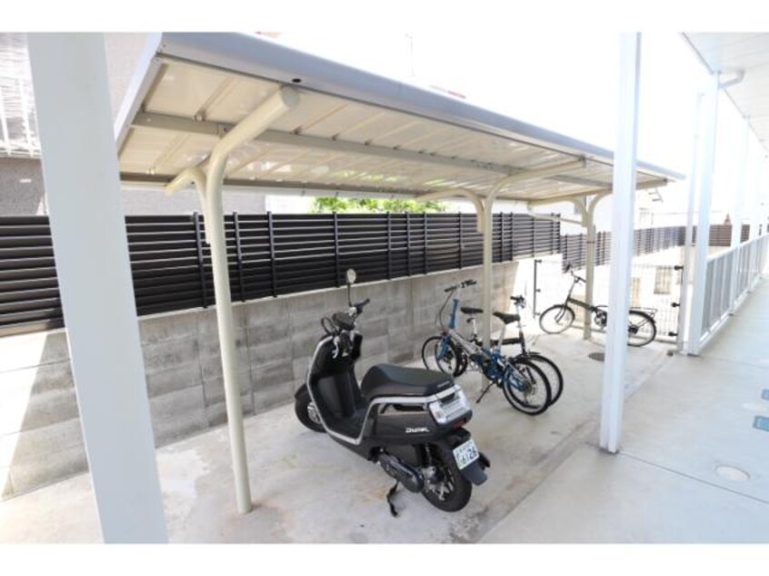  近鉄生駒線/信貴山下駅 徒歩13分 1階 築23年
