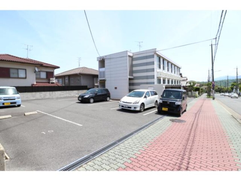  近鉄生駒線/信貴山下駅 徒歩13分 1階 築23年