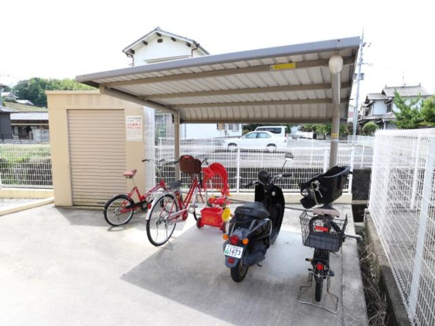  和歌山線/志都美駅 徒歩8分 2階 築15年