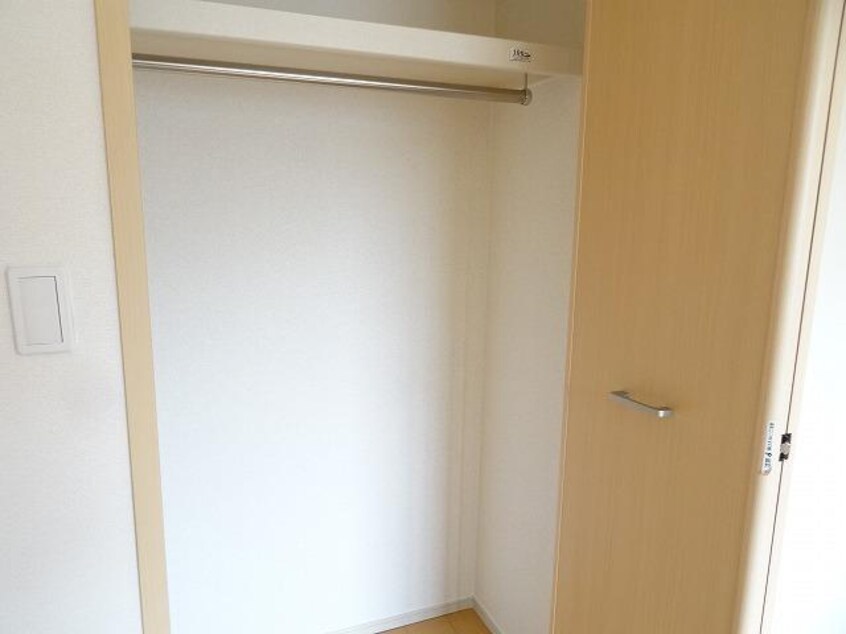  大和路線・関西本線/王寺駅 バス13分白鳳台中央下車:停歩2分 1階 築13年