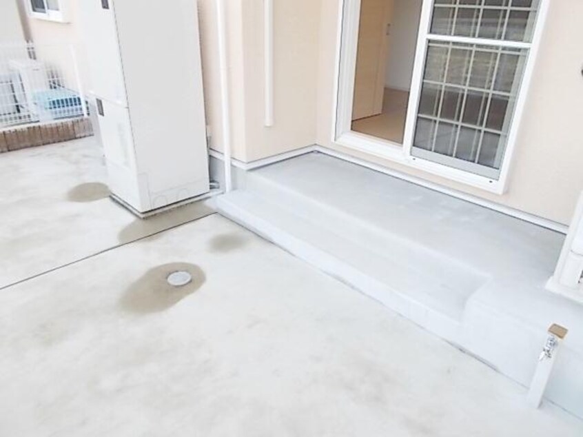  大和路線・関西本線/王寺駅 バス13分白鳳台中央下車:停歩2分 1階 築13年