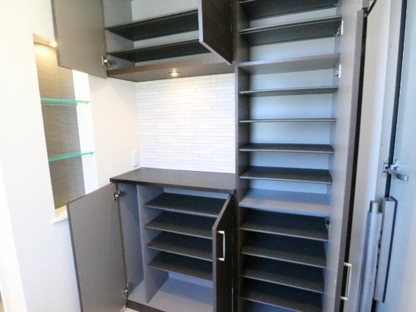  大和路線・関西本線/王寺駅 徒歩7分 1階 築10年