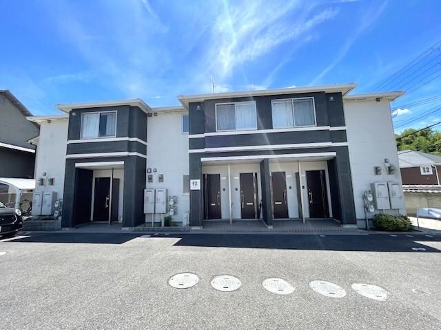  近鉄生駒線/勢野北口駅 徒歩1分 1階 築8年