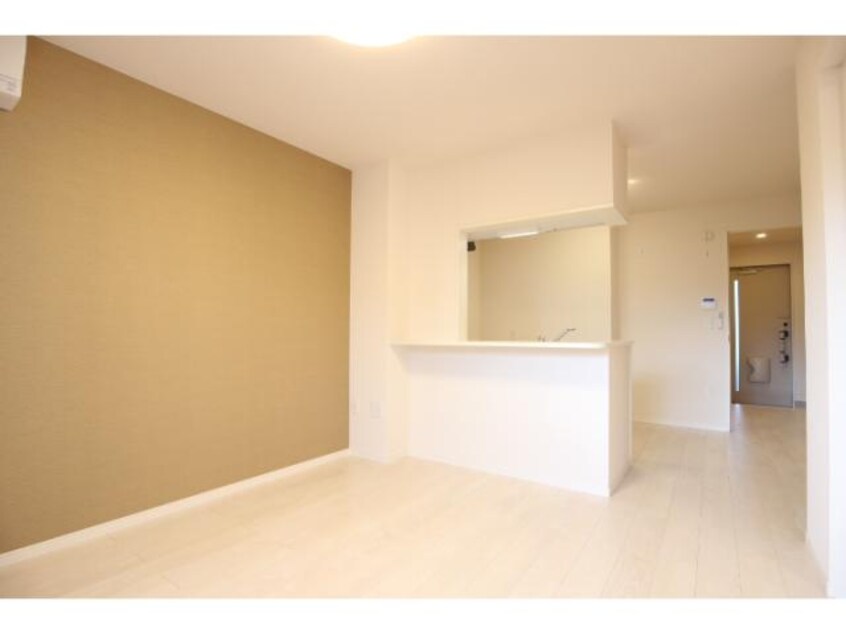  近鉄生駒線/勢野北口駅 徒歩1分 1階 築8年