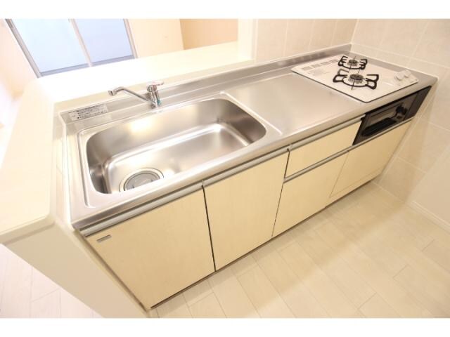  近鉄生駒線/勢野北口駅 徒歩1分 1階 築8年