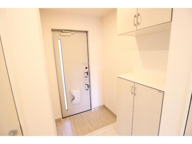  近鉄生駒線/勢野北口駅 徒歩1分 1階 築8年