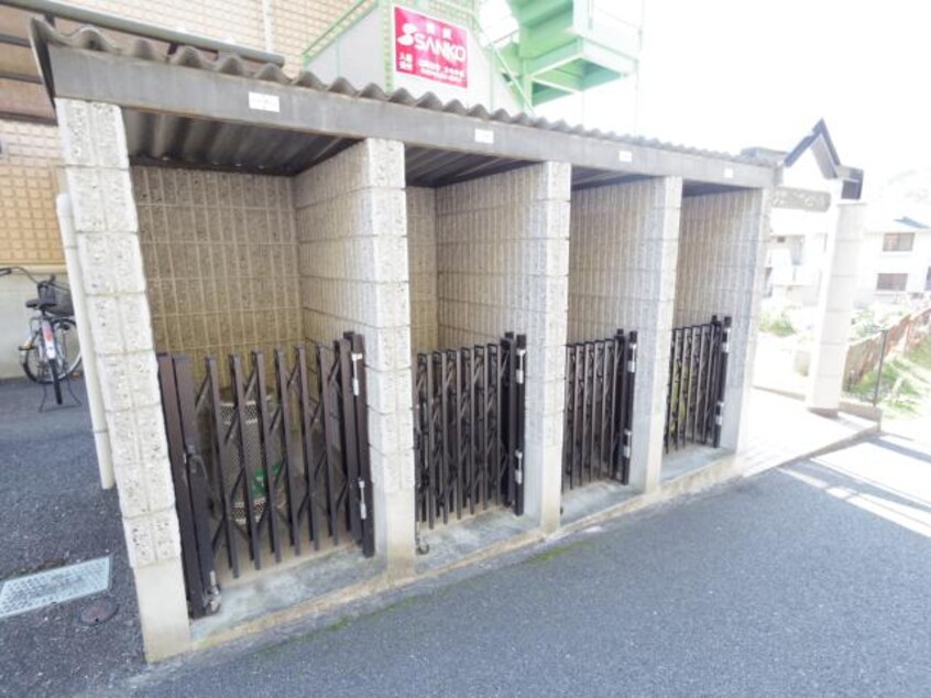 ゴミ置き場 大和路線・関西本線/三郷駅 徒歩10分 3階 築27年