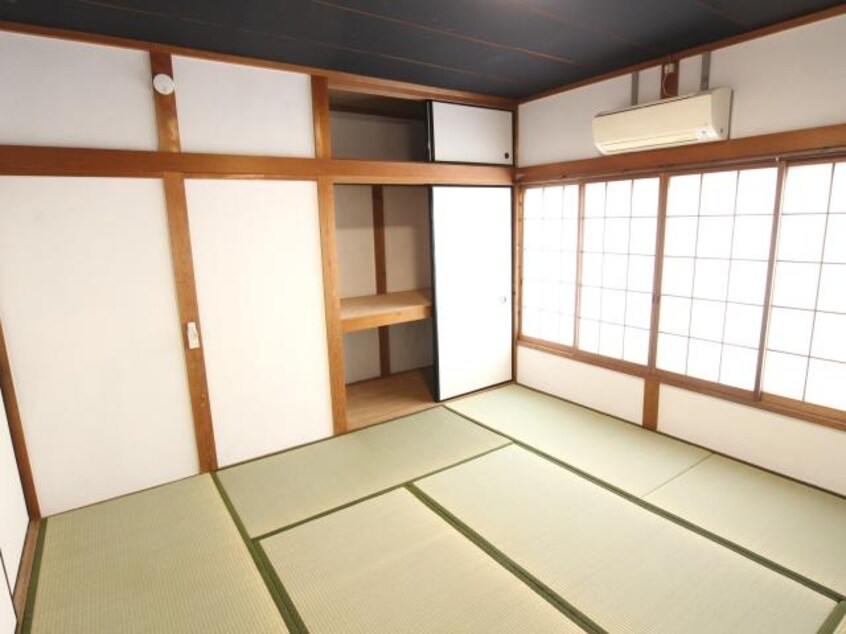  大和路線・関西本線/王寺駅 バス16分上牧町文化センター下車:停歩8分 1-2階 築41年