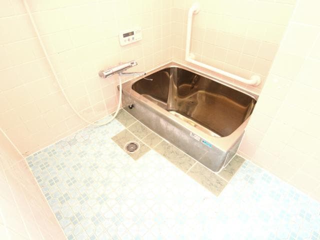  大和路線・関西本線/王寺駅 バス16分上牧町文化センター下車:停歩8分 1-2階 築41年