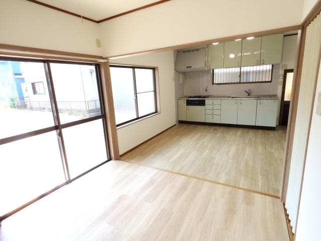  大和路線・関西本線/王寺駅 徒歩14分 1-2階 築41年