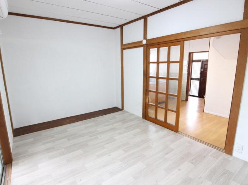  大和路線・関西本線/王寺駅 バス17分上牧町役場前下車:停歩7分 1-2階 築44年