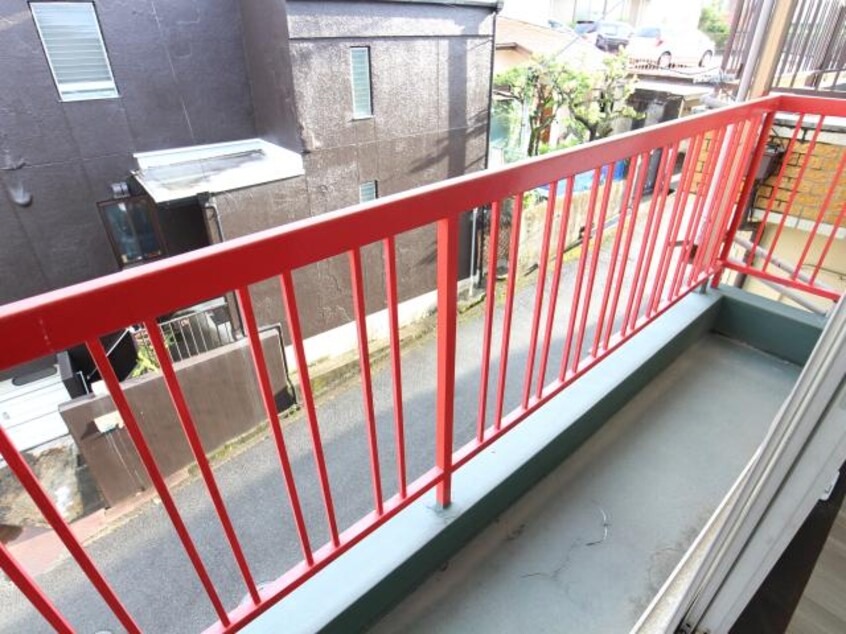  大和路線・関西本線/王寺駅 バス17分上牧町役場前下車:停歩7分 1-2階 築44年