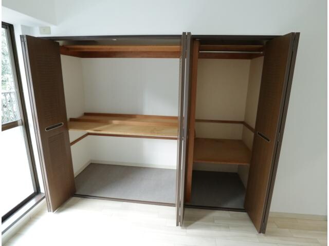  近鉄難波線・奈良線/学園前駅 徒歩20分 3階 築35年