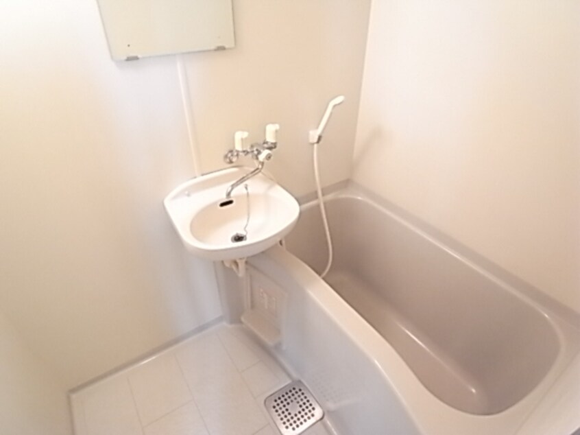  近鉄難波線・奈良線/菖蒲池駅 徒歩5分 5階 築26年