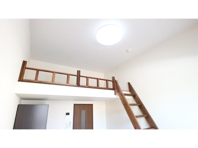  近鉄難波線・奈良線/学園前駅 徒歩8分 1階 築30年