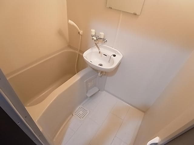  近鉄難波線・奈良線/学園前駅 徒歩10分 2階 築29年