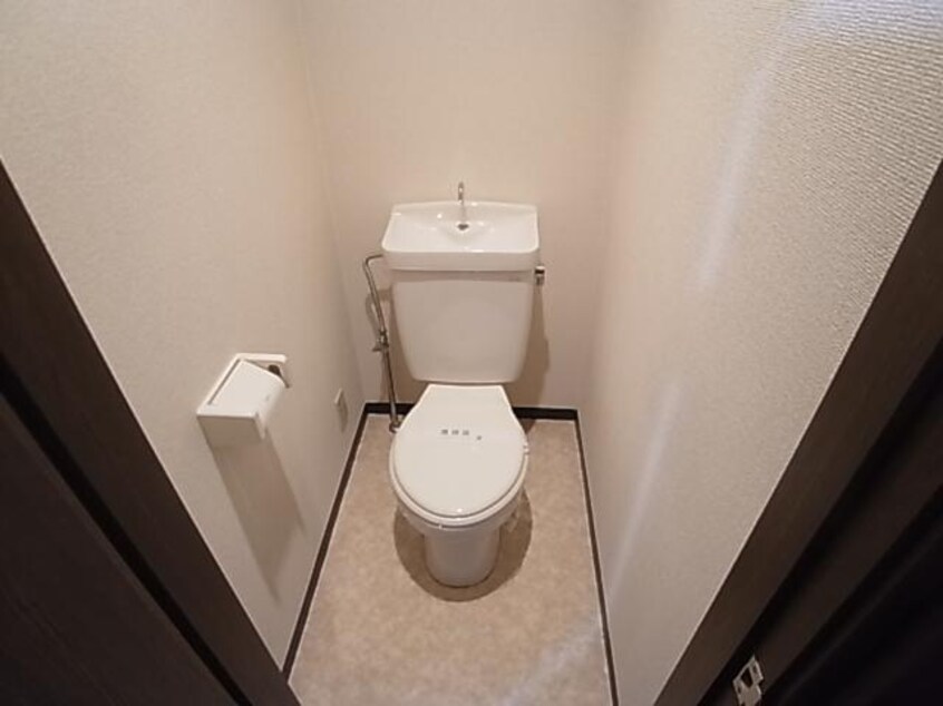  近鉄難波線・奈良線/学園前駅 徒歩10分 2階 築30年