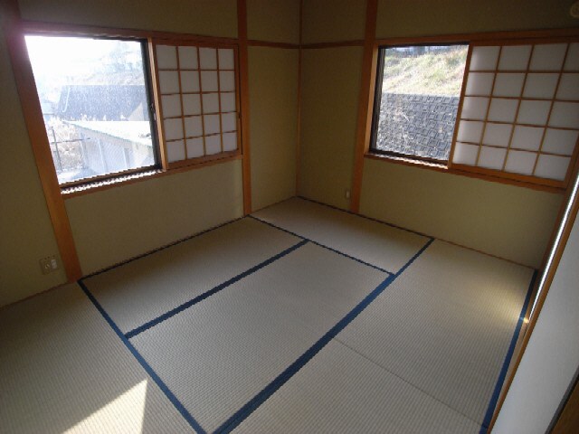  近鉄難波線・奈良線/学園前駅 徒歩13分 1階 築32年