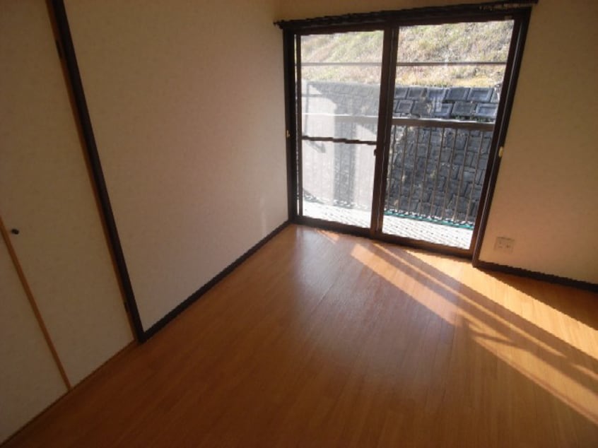  近鉄難波線・奈良線/学園前駅 徒歩13分 1階 築32年