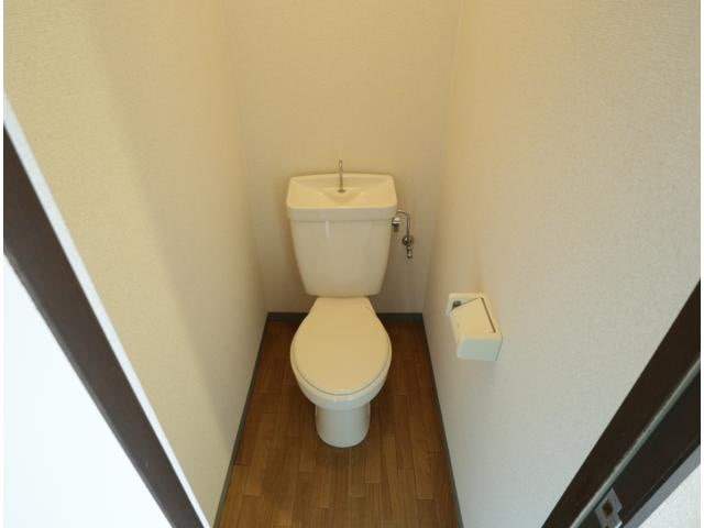  近鉄難波線・奈良線/学園前駅 徒歩8分 2階 築32年