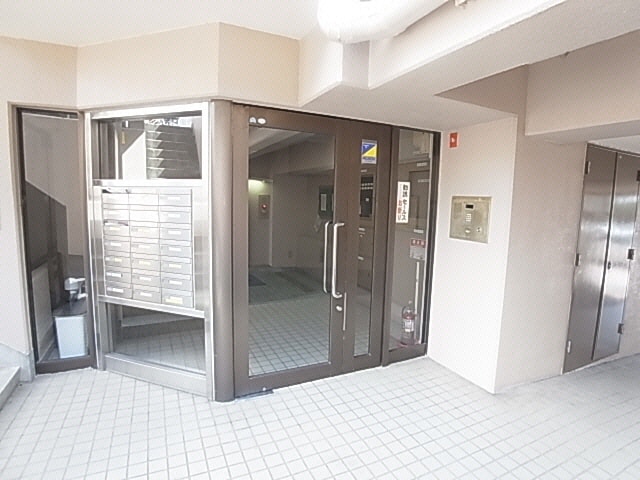  近鉄難波線・奈良線/富雄駅 徒歩2分 5階 築38年