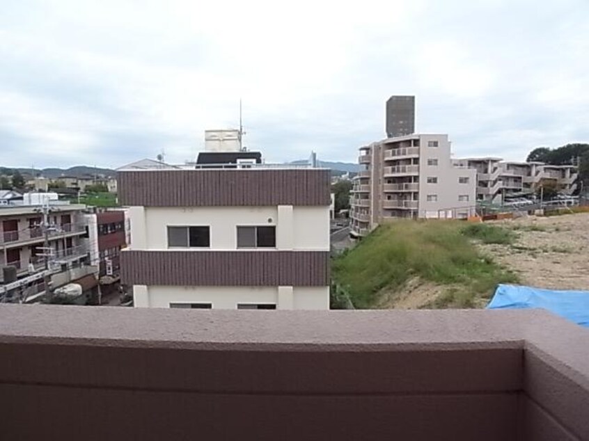  近鉄難波線・奈良線/富雄駅 徒歩2分 5階 築38年