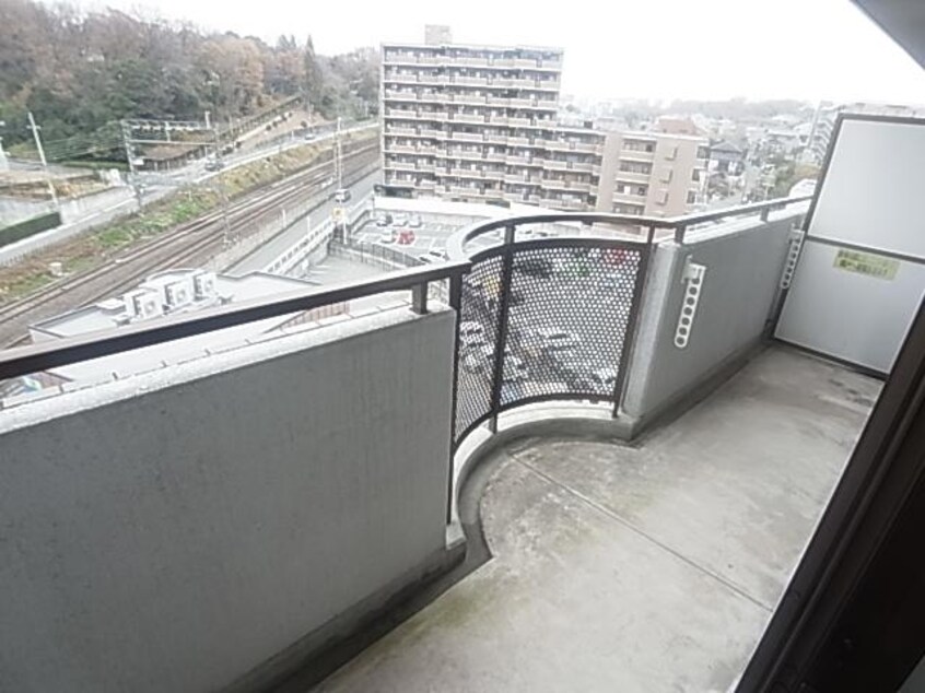  近鉄難波線・奈良線/富雄駅 徒歩1分 6階 築30年