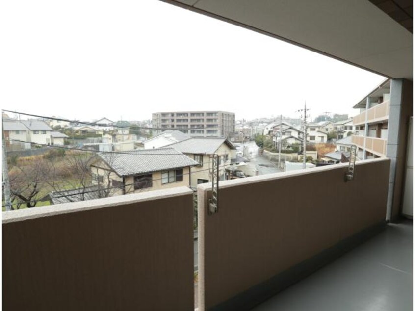  近鉄難波線・奈良線/学園前駅 徒歩13分 2階 築22年