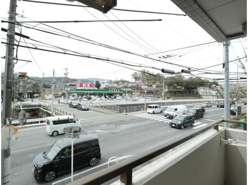  近鉄難波線・奈良線/富雄駅 徒歩10分 2階 築27年