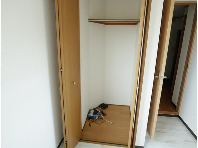  近鉄難波線・奈良線/学園前駅 徒歩8分 4階 築23年